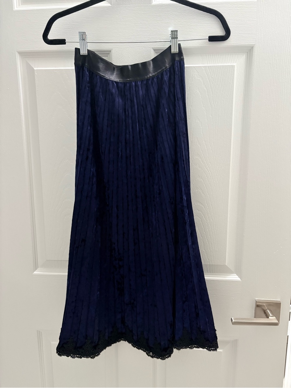 Saks Fifth Avenue Navy Pleated Midi Skirt with Black Waistband and Lace Hem.